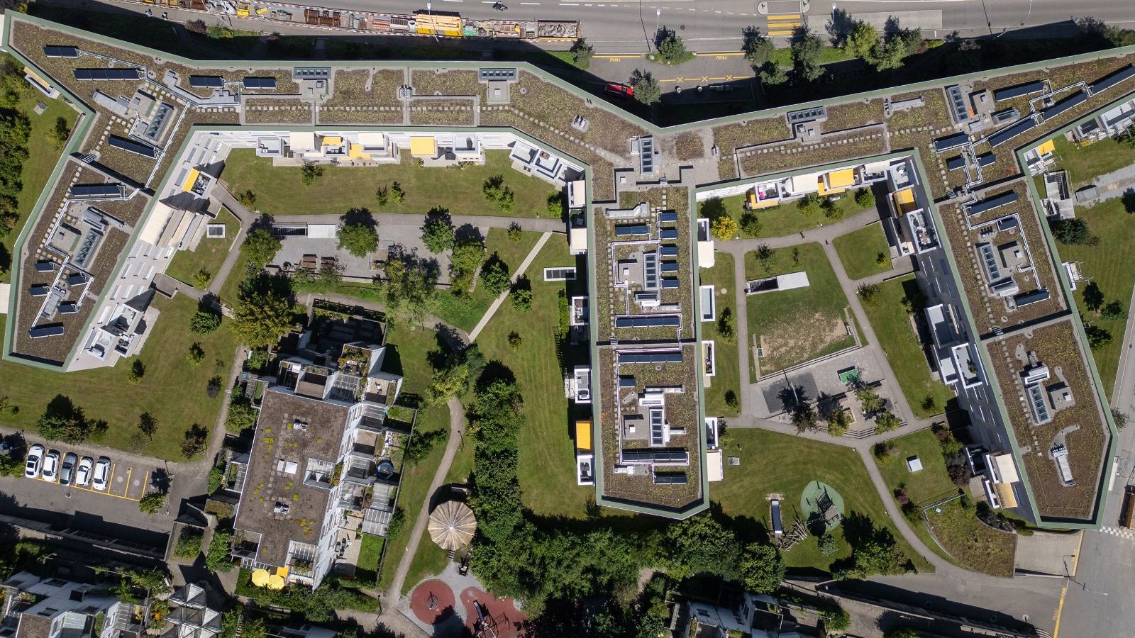 S 14 - 02 - 1600x1000.jpg